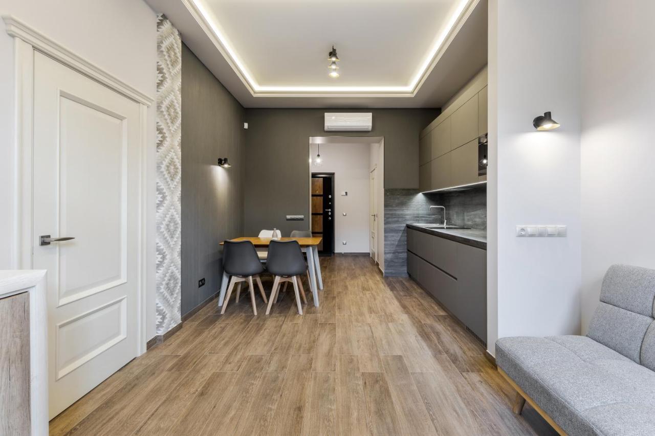 Inshiapartments On Kovzhuna Str Lviv Exterior photo